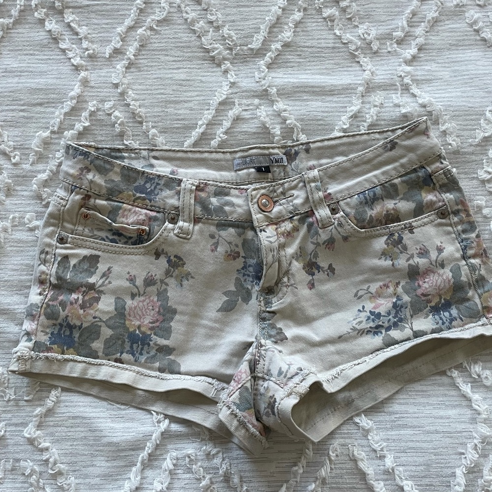 Flower pattern summer shorts